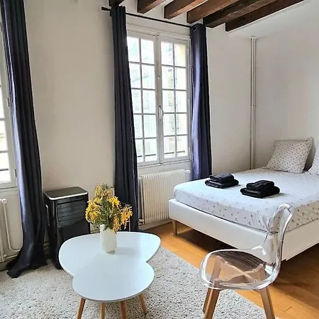 Apartment Chez Maelle - Tour Eiffel Cosy Flat